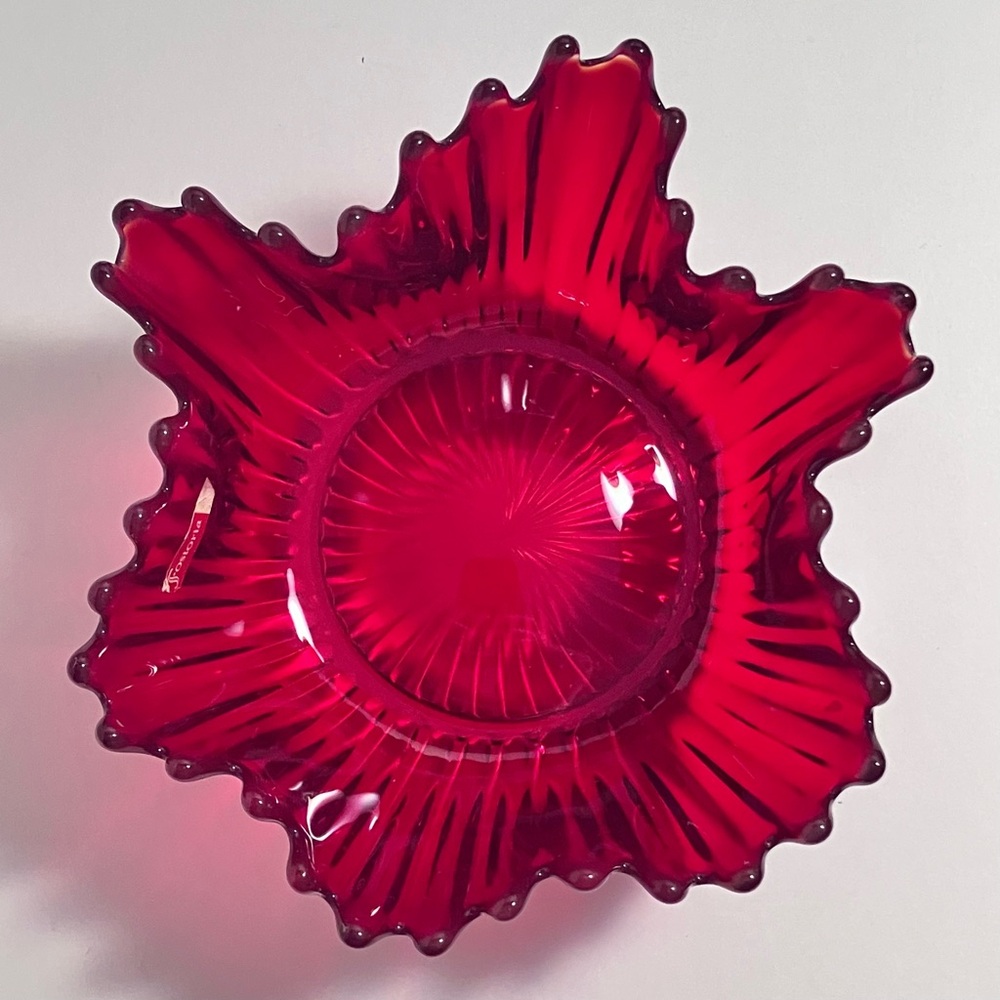 1960s FOSTORIA RUBY Handkerchief Bowl / ORIGINAL LABEL / 5.5 Inches Wide / RARE - Picture 3 of 9